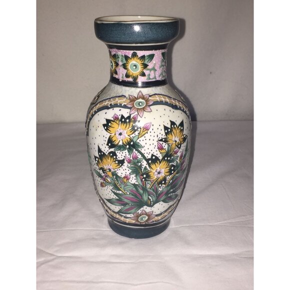 Vintage Hand-Painted Ceramic Vase - Green & Yellow Flowers, 8" Moriage Design - Picture 1 of 5